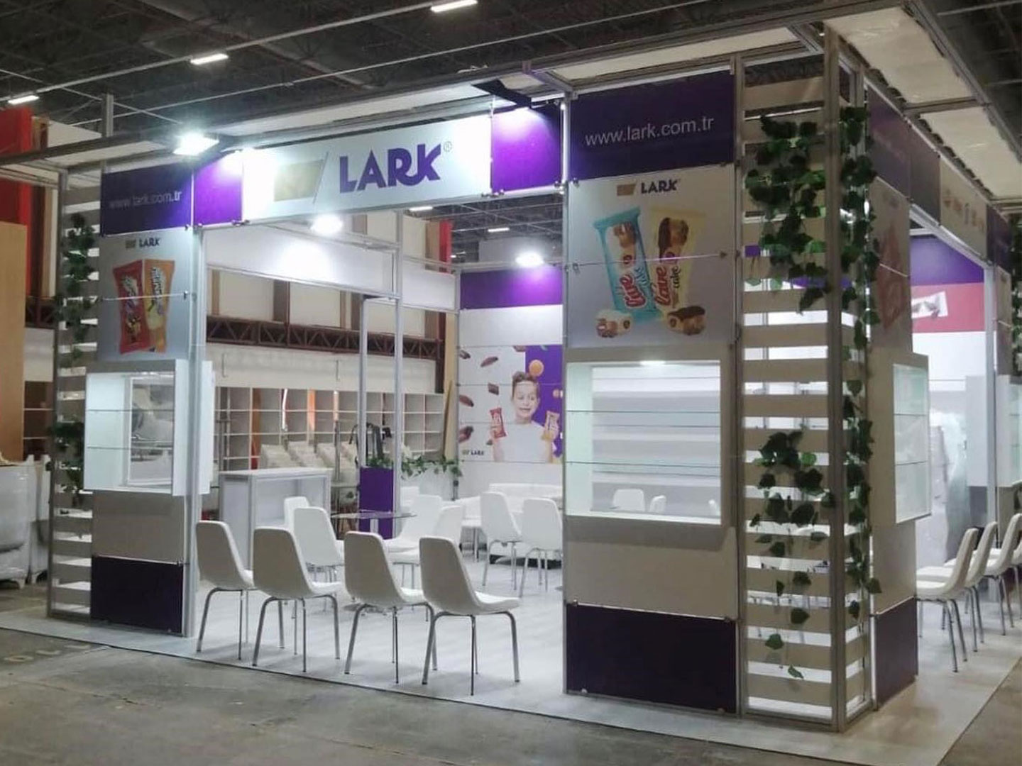 Maxsima Stand......................